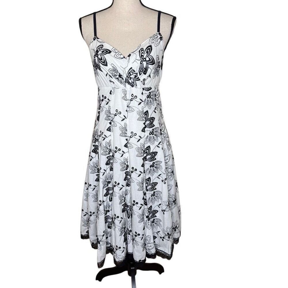 Vintage Ultimate Design White & Blk Embroidered Baby Doll Dress Sz M Y2K, Fairy